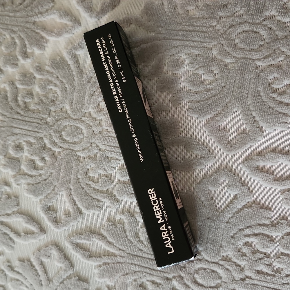 Laura Mercier, Caviar Extravagant Mascara, Black